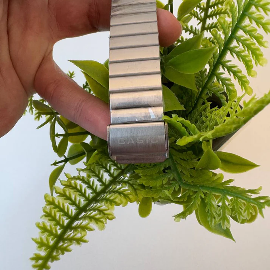 Casio sun moon square New Edition - Silver Band