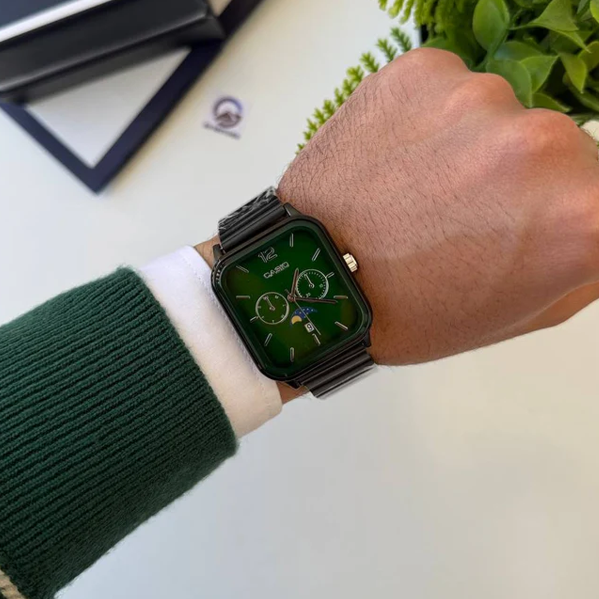 Casio sun moon square New Edition - Black Band