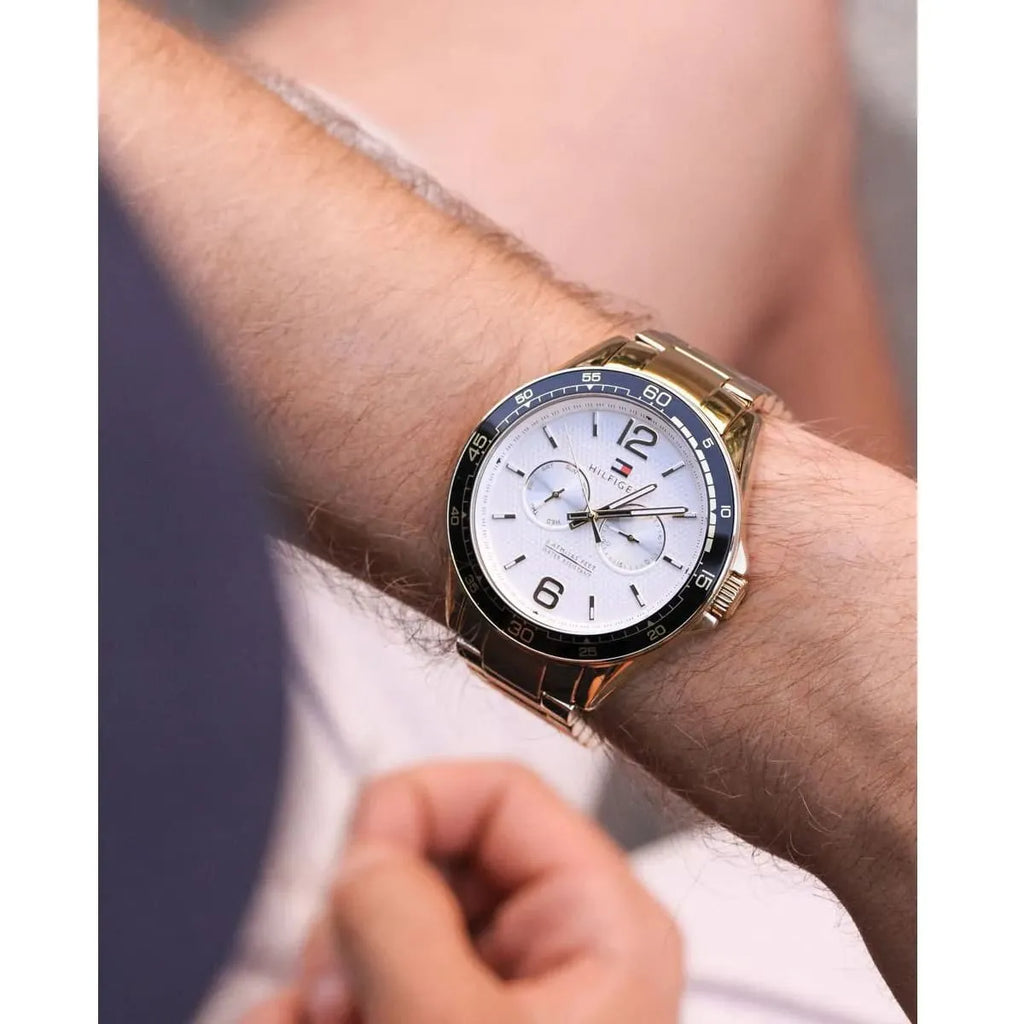 Tommy Hilfiger Men’s Watch – Model 1791969 Classic Gold Edition
