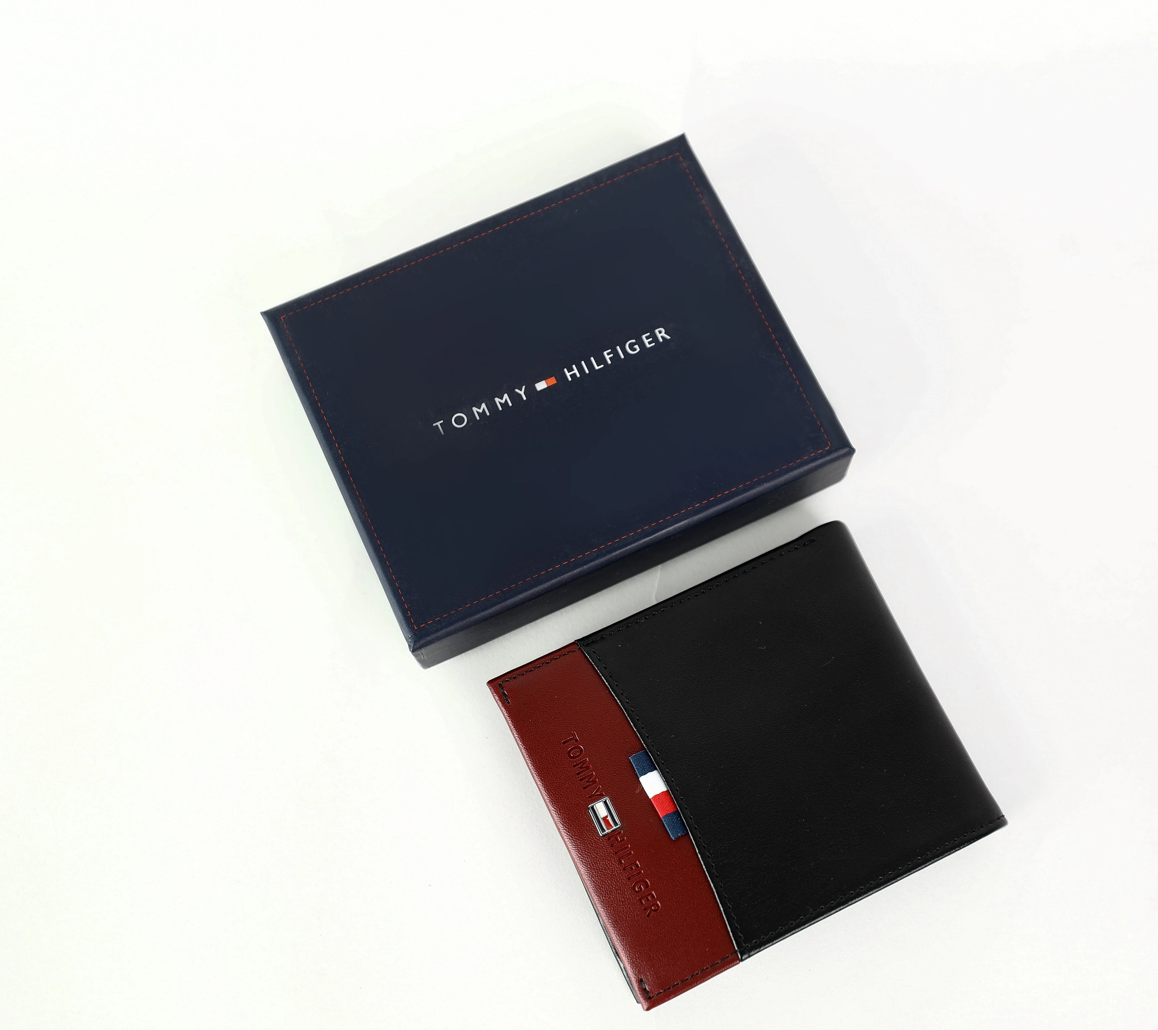 TH Black Leather Bifold Wallet For Men