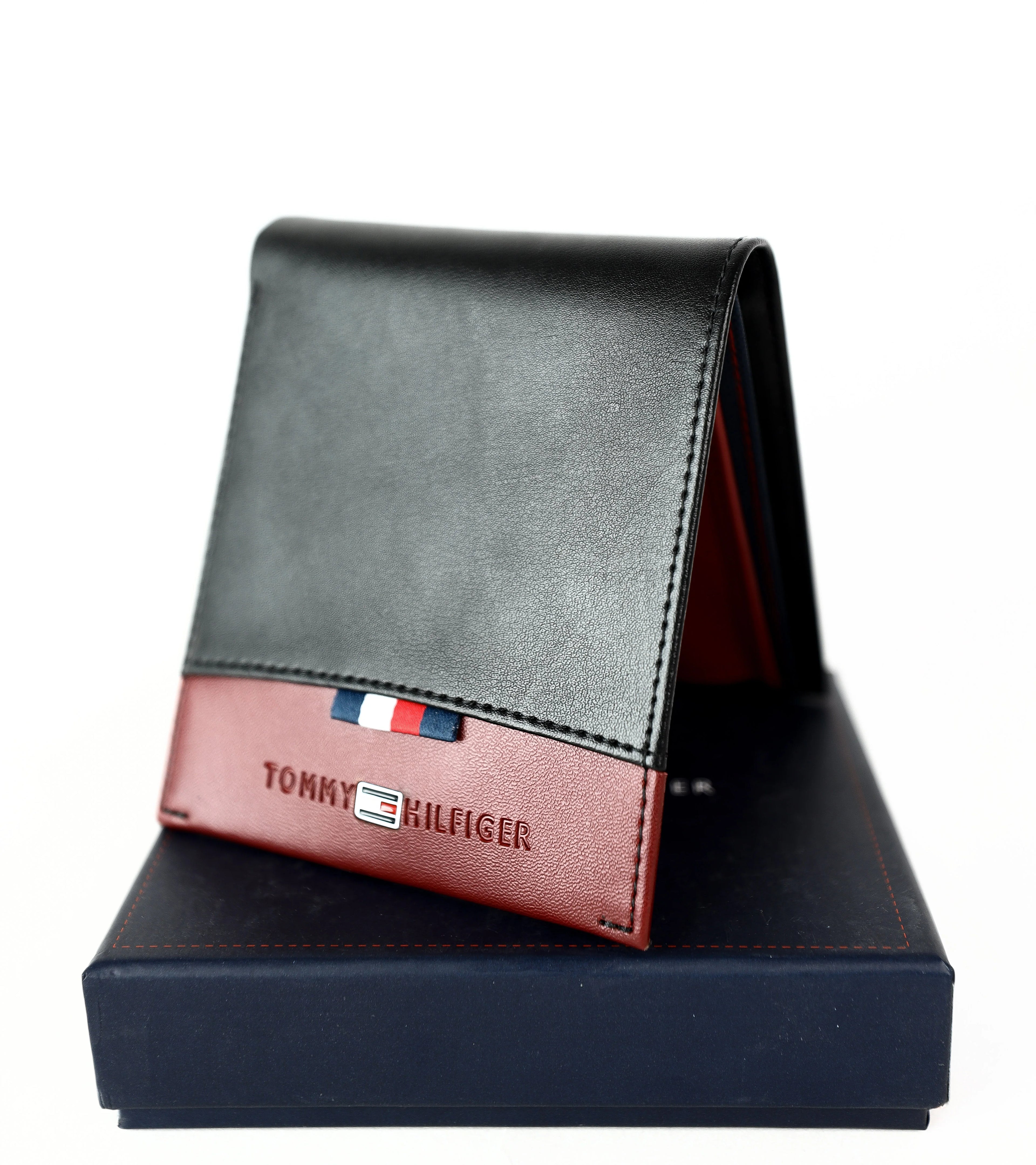 TH Black Leather Bifold Wallet For Men