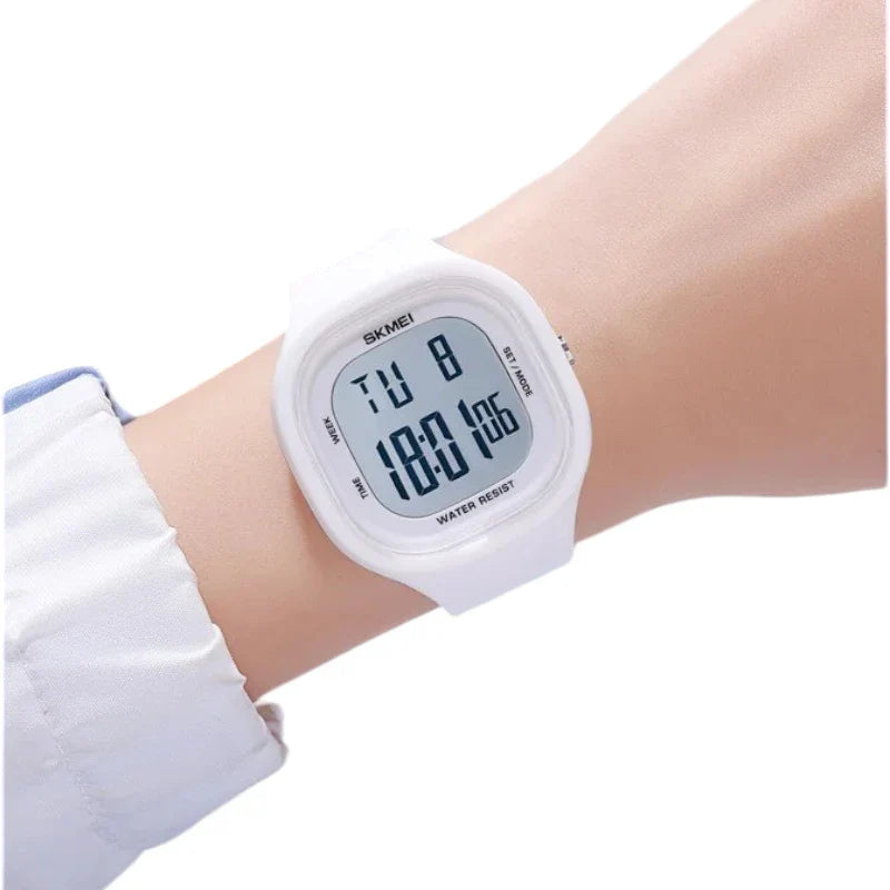 ساعة SKMEI 2290 رياضية للجنسين رقمية مقاومة للماء متعددة الوظائف ابيض سيليكون