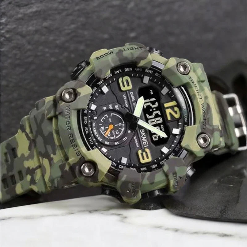 SKMEI 1637 ساعة رياضية جيشي مموهة رقمي مع عقارب 3 توقيتات