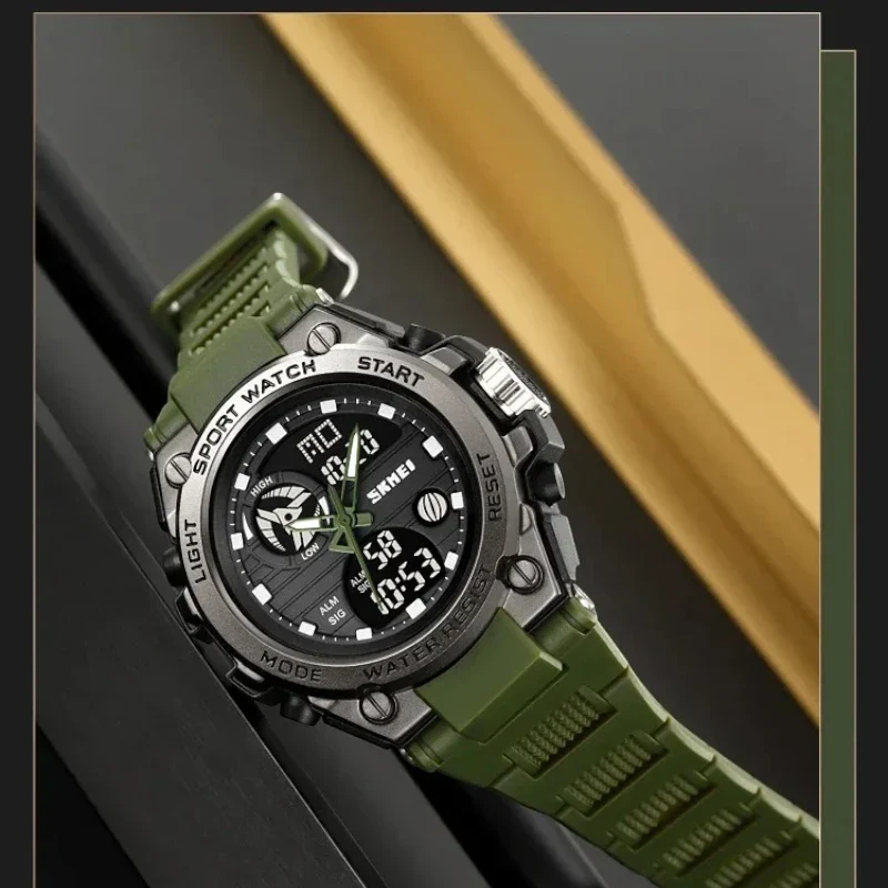 SKMEI 2360 ساعة رياضية رقمية تناظرية اسود ذهبي